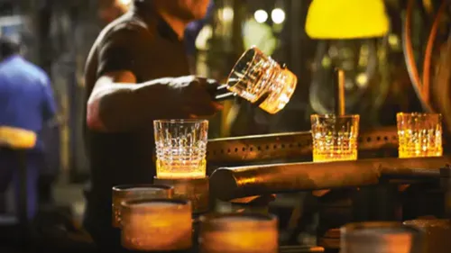 Arc France : deux fours vont à nouveau être éteints à cause de la...